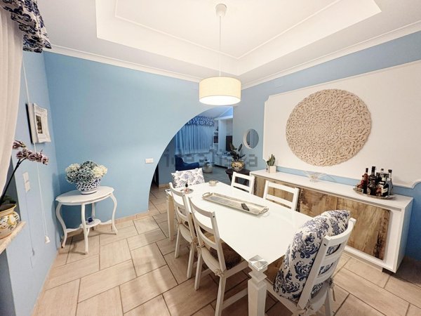 casa indipendente in vendita a Giugliano in Campania in zona Licola