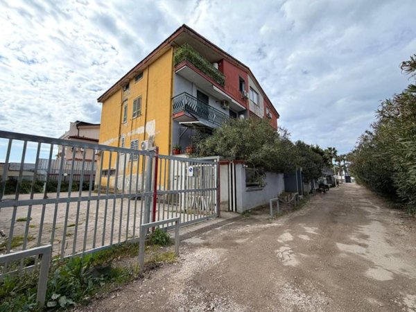 appartamento in vendita a Giugliano in Campania in zona Varcaturo