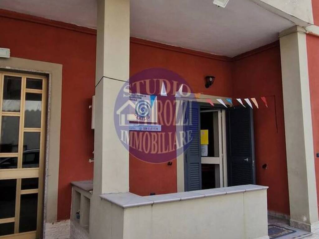 intera palazzina in vendita a Giugliano in Campania