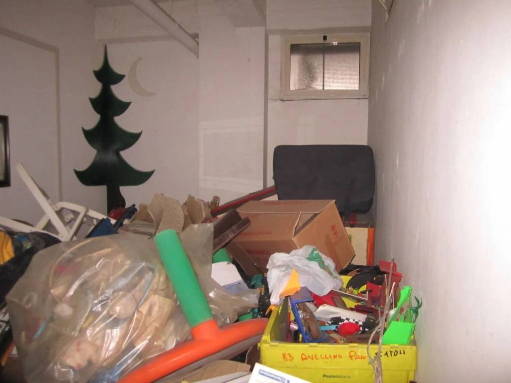 negozio in vendita a Giugliano in Campania