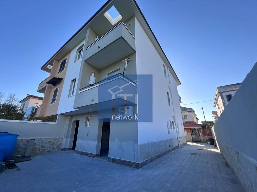 appartamento in vendita a Giugliano in Campania in zona Lago Patria