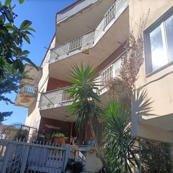 casa indipendente in vendita a Giugliano in Campania in zona Licola