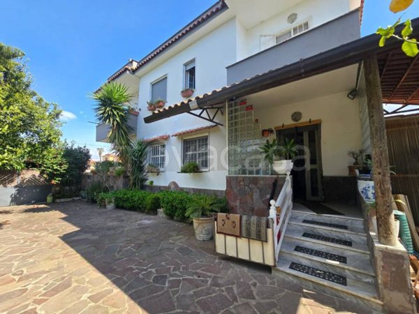 casa indipendente in vendita a Giugliano in Campania