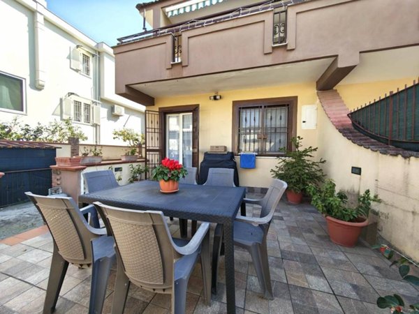 appartamento in vendita a Giugliano in Campania in zona Lago Patria