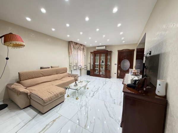 appartamento in vendita a Giugliano in Campania