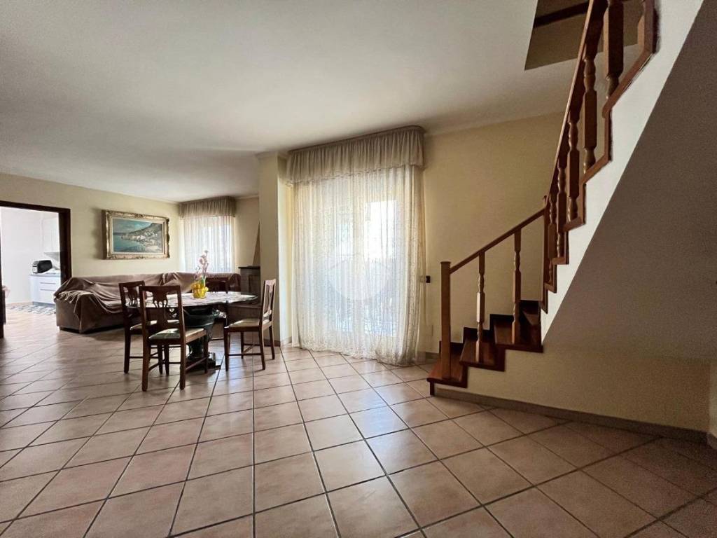 appartamento in vendita a Giugliano in Campania