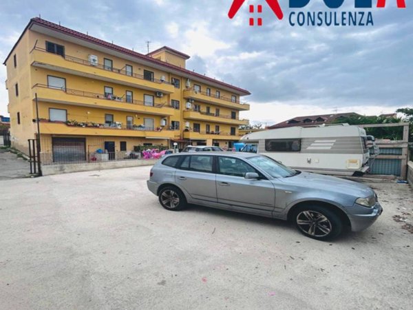 appartamento in vendita a Giugliano in Campania in zona Lago Patria