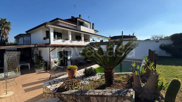 appartamento in vendita a Giugliano in Campania in zona Varcaturo