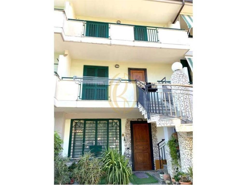casa indipendente in vendita a Giugliano in Campania