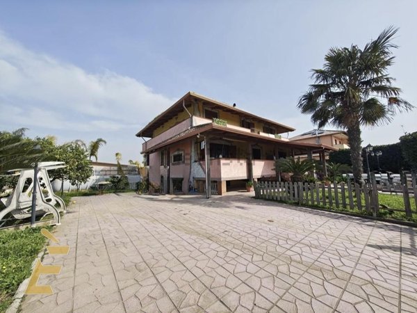 appartamento in vendita a Giugliano in Campania in zona Licola