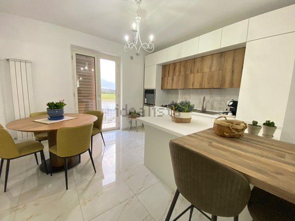 appartamento in vendita a Giugliano in Campania in zona Varcaturo