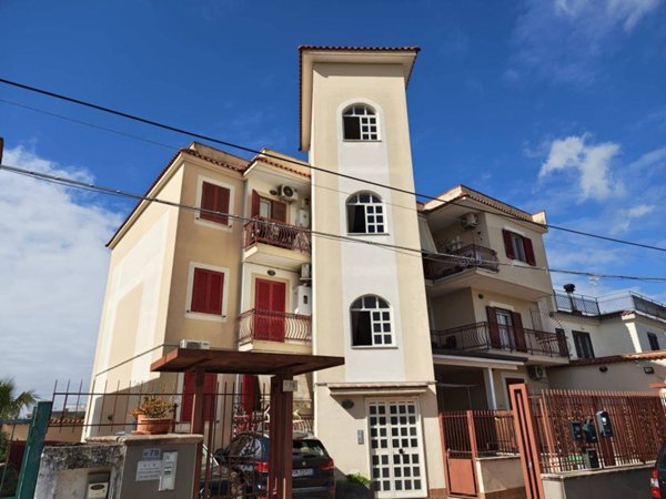 appartamento in vendita a Giugliano in Campania in zona Varcaturo