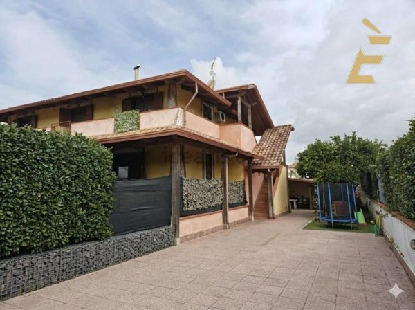 appartamento in vendita a Giugliano in Campania in zona Licola