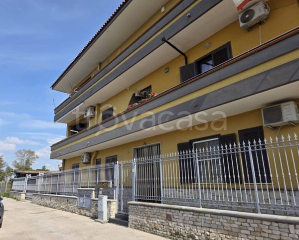 appartamento in vendita a Giugliano in Campania in zona Varcaturo