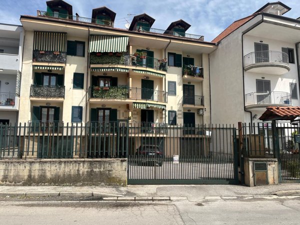 appartamento in vendita a Giugliano in Campania