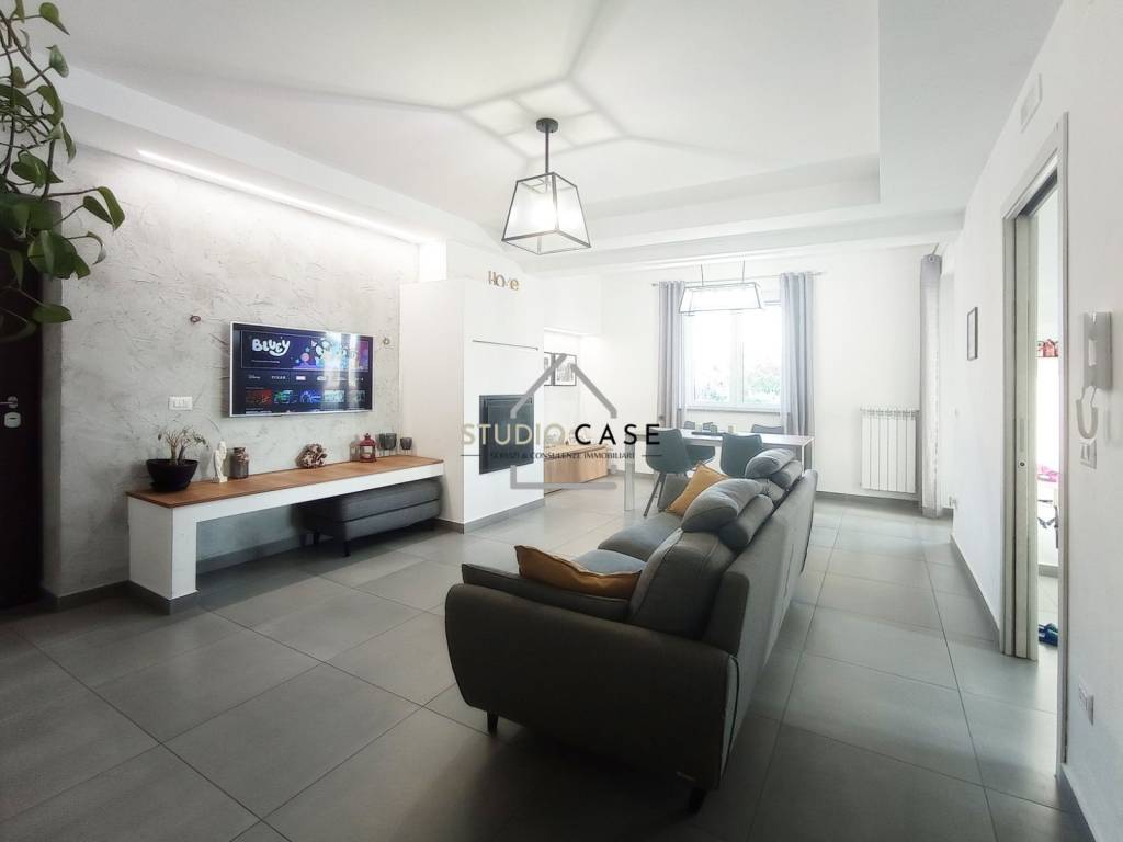 appartamento in vendita a Giugliano in Campania in zona Varcaturo