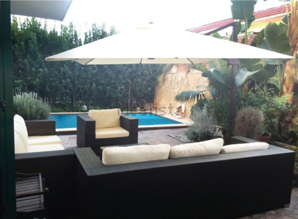 casa indipendente in vendita a Giugliano in Campania in zona Varcaturo