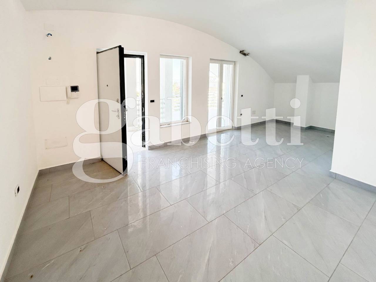 appartamento in vendita a Giugliano in Campania in zona Lago Patria