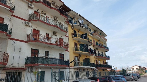 appartamento in vendita a Giugliano in Campania in zona Varcaturo
