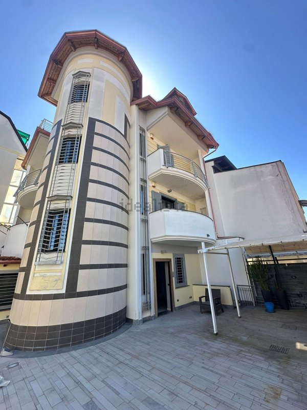 casa indipendente in vendita a Giugliano in Campania