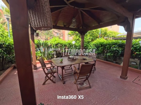 casa indipendente in vendita a Giugliano in Campania