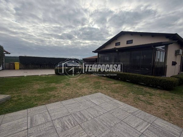 casa indipendente in vendita a Giugliano in Campania in zona Ponte Riccio