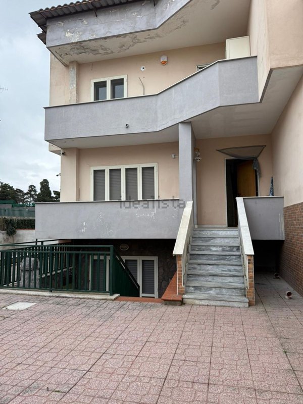 casa indipendente in vendita a Giugliano in Campania in zona Lago Patria
