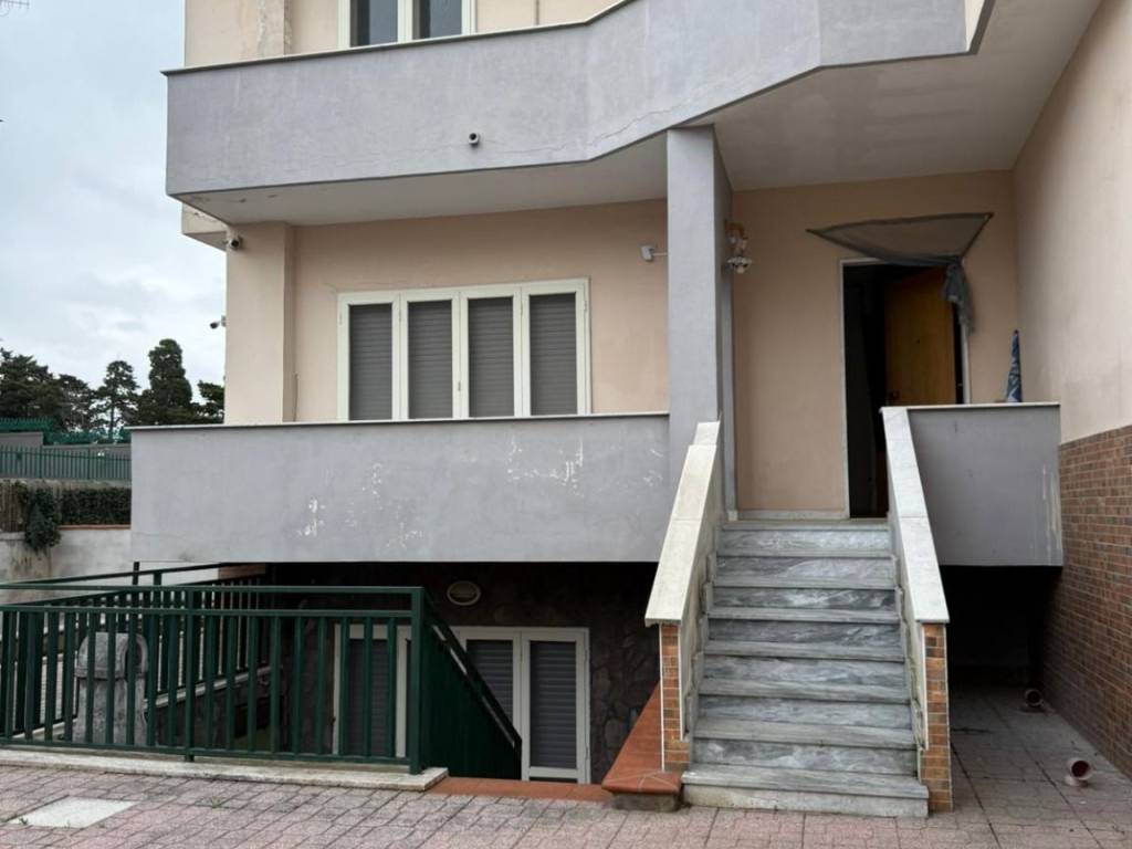 casa indipendente in vendita a Giugliano in Campania in zona Lago Patria
