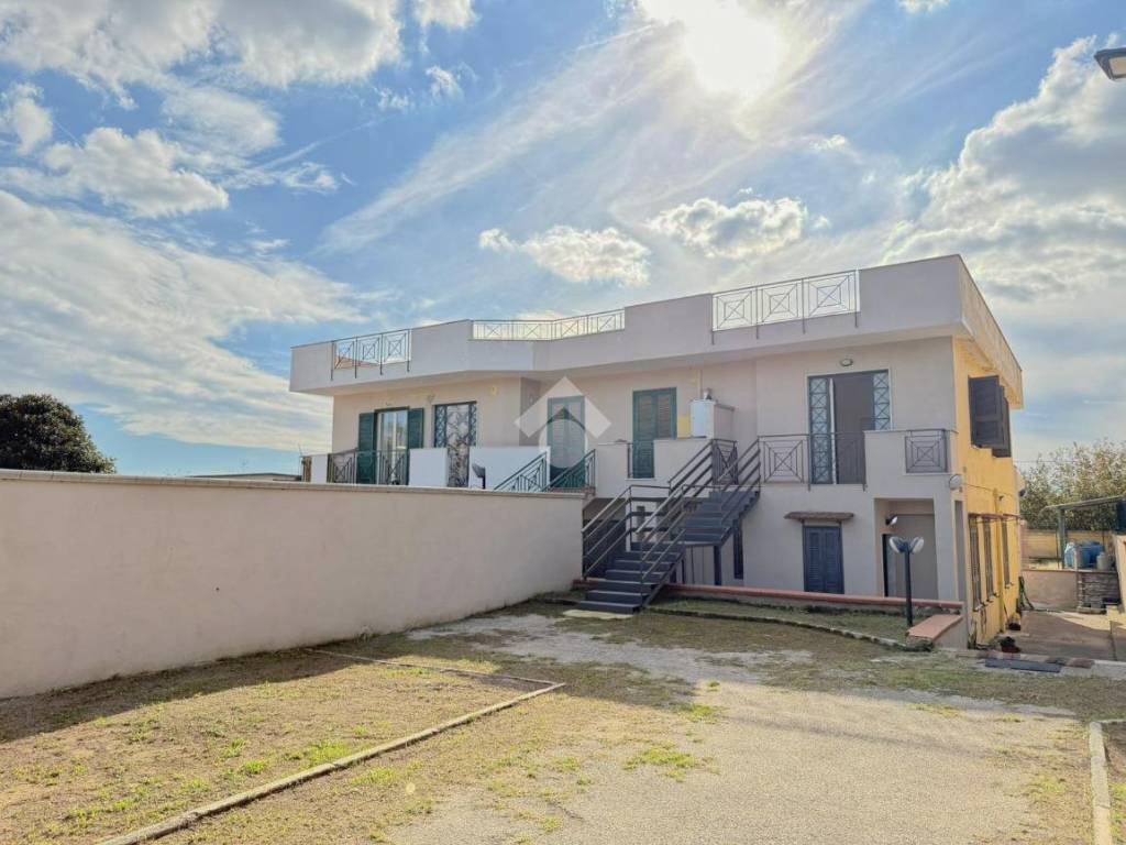 appartamento in vendita a Giugliano in Campania in zona Varcaturo