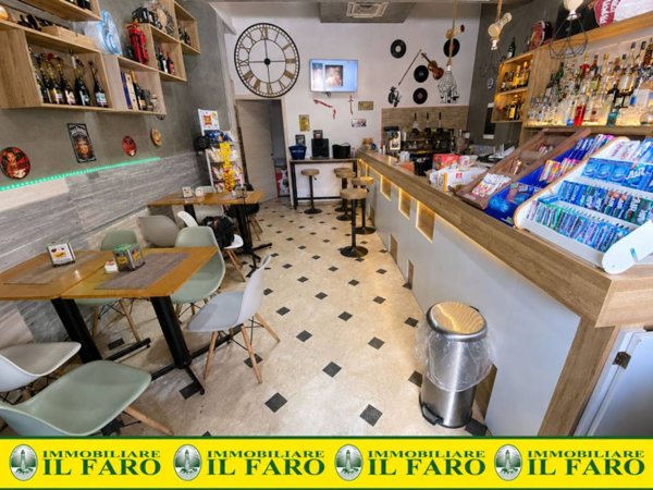 negozio in vendita a Giugliano in Campania