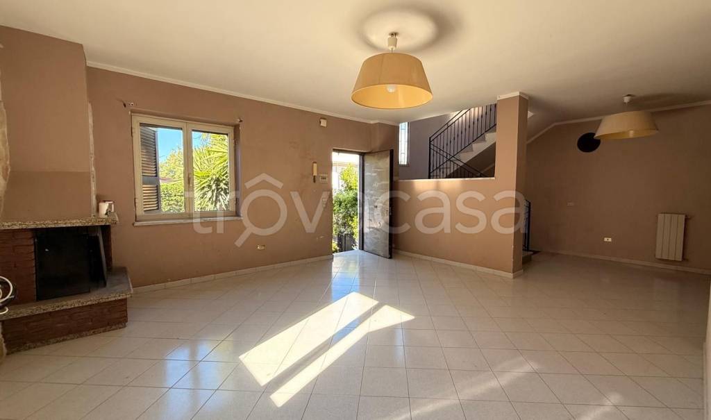 casa indipendente in vendita a Giugliano in Campania in zona Licola