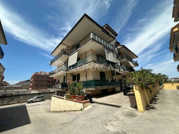 appartamento in vendita a Giugliano in Campania