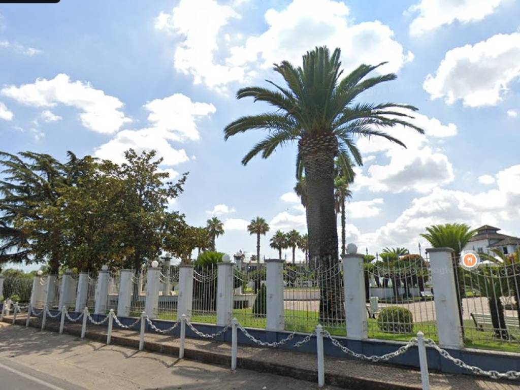 appartamento in vendita a Giugliano in Campania in zona Varcaturo