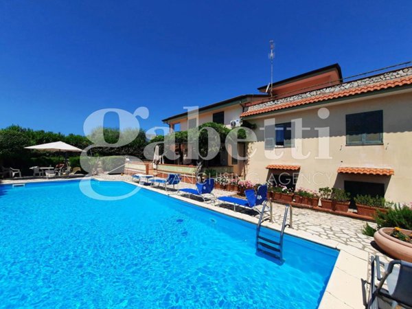 casa indipendente in vendita a Giugliano in Campania in zona Massariola / Amodio