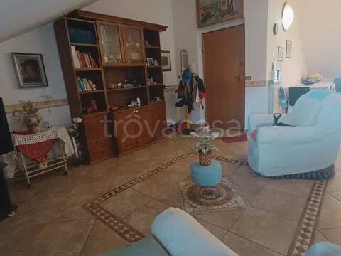 appartamento in vendita a Giugliano in Campania in zona Varcaturo