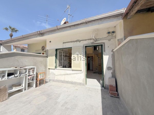appartamento in vendita a Giugliano in Campania in zona Varcaturo