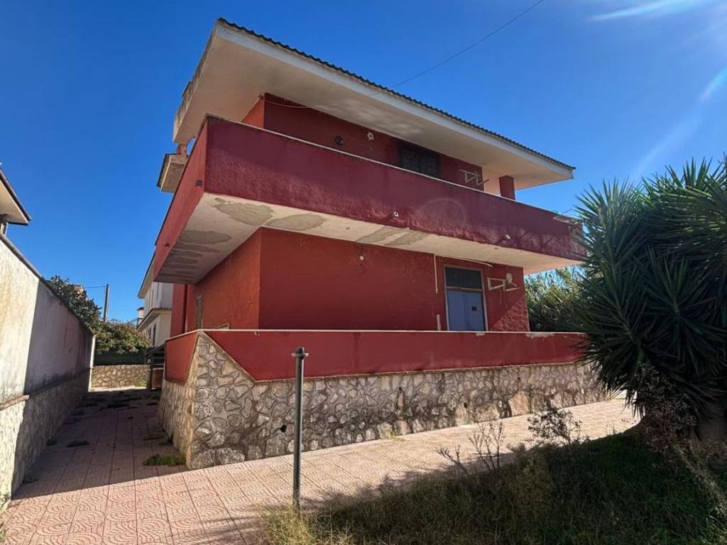 casa indipendente in vendita a Giugliano in Campania in zona Lago Patria