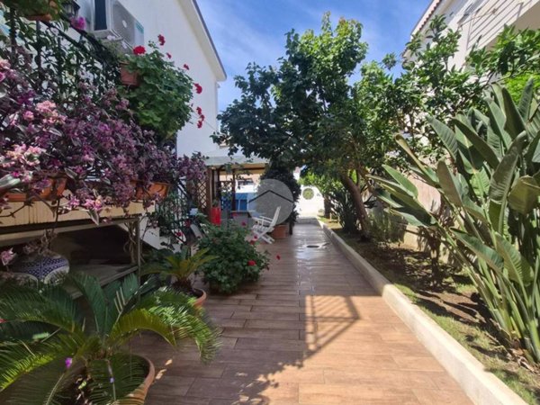 casa indipendente in vendita a Giugliano in Campania in zona Lago Patria
