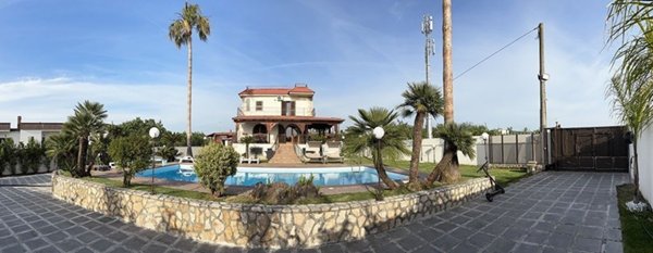 casa indipendente in vendita a Giugliano in Campania