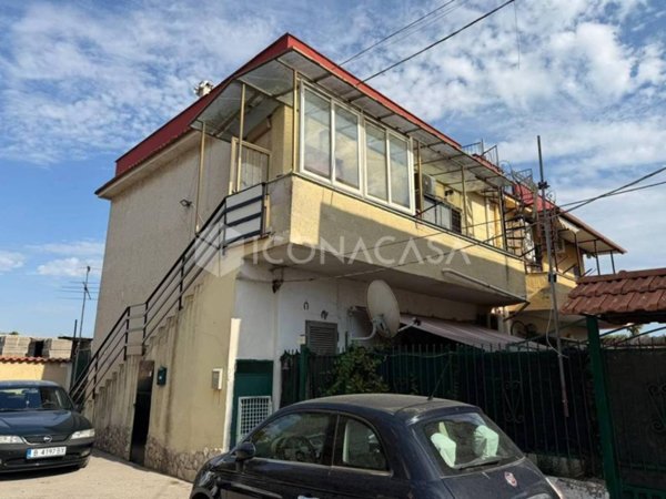 appartamento in vendita a Giugliano in Campania in zona Varcaturo