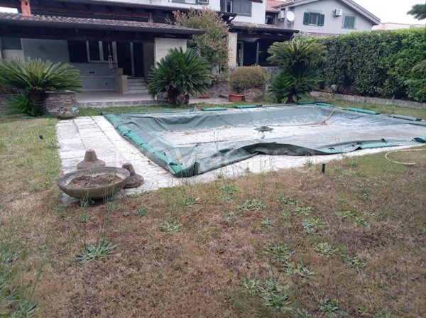 casa indipendente in vendita a Giugliano in Campania in zona Lago Patria