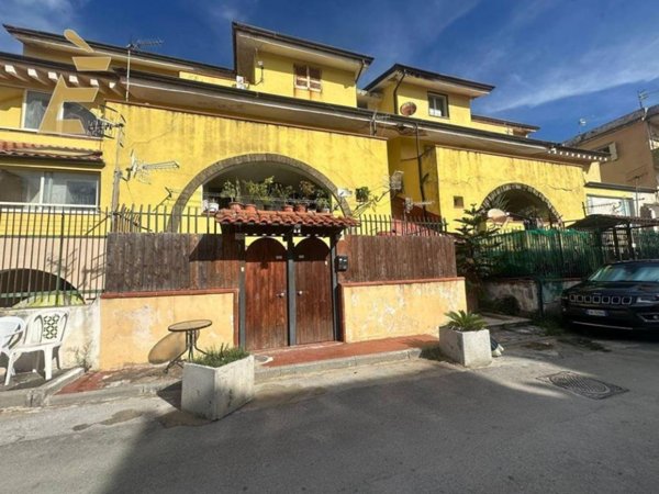 appartamento in vendita a Giugliano in Campania in zona Licola