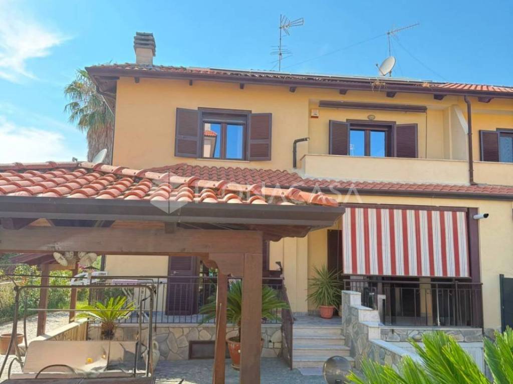 casa indipendente in vendita a Giugliano in Campania in zona Massariola / Amodio