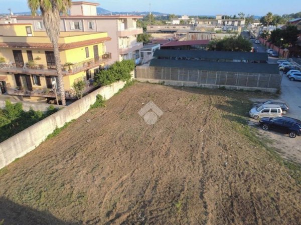 terreno agricolo in vendita a Giugliano in Campania in zona Varcaturo