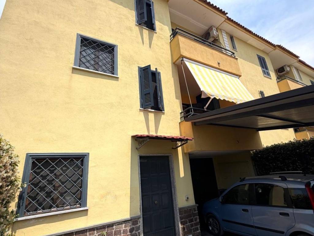 casa indipendente in vendita a Giugliano in Campania in zona Casacelle