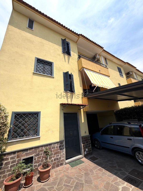 casa indipendente in vendita a Giugliano in Campania in zona Casacelle