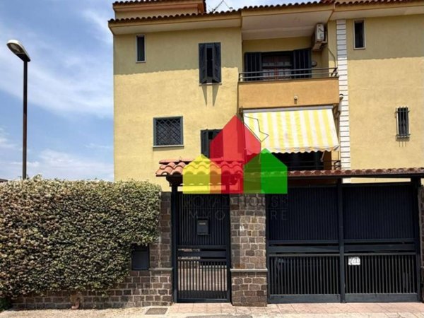 casa indipendente in vendita a Giugliano in Campania in zona Casacelle