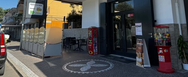 locale commerciale in vendita a Giugliano in Campania in zona Casacelle