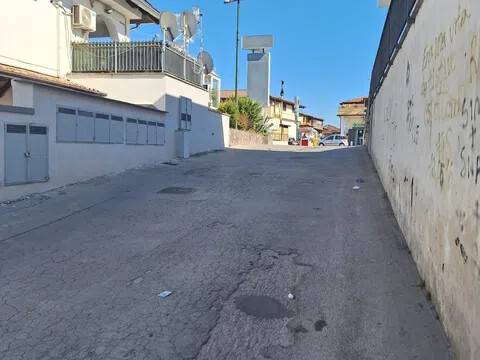 negozio in vendita a Giugliano in Campania