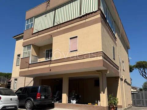appartamento in vendita a Giugliano in Campania in zona Lago Patria